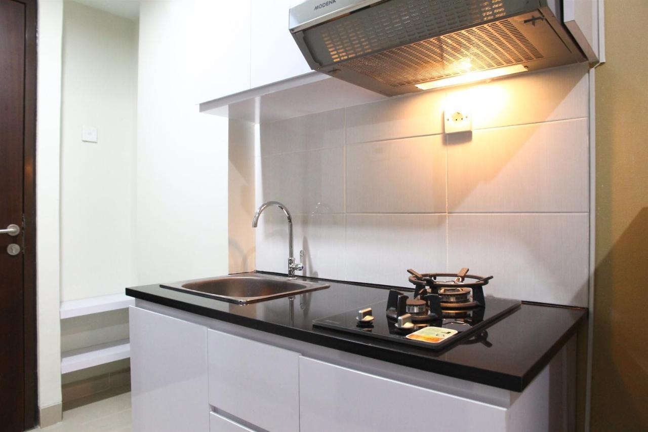 Comfortable Studio Apartment Grand Dhika City By Travelio Bekasi Exterior photo